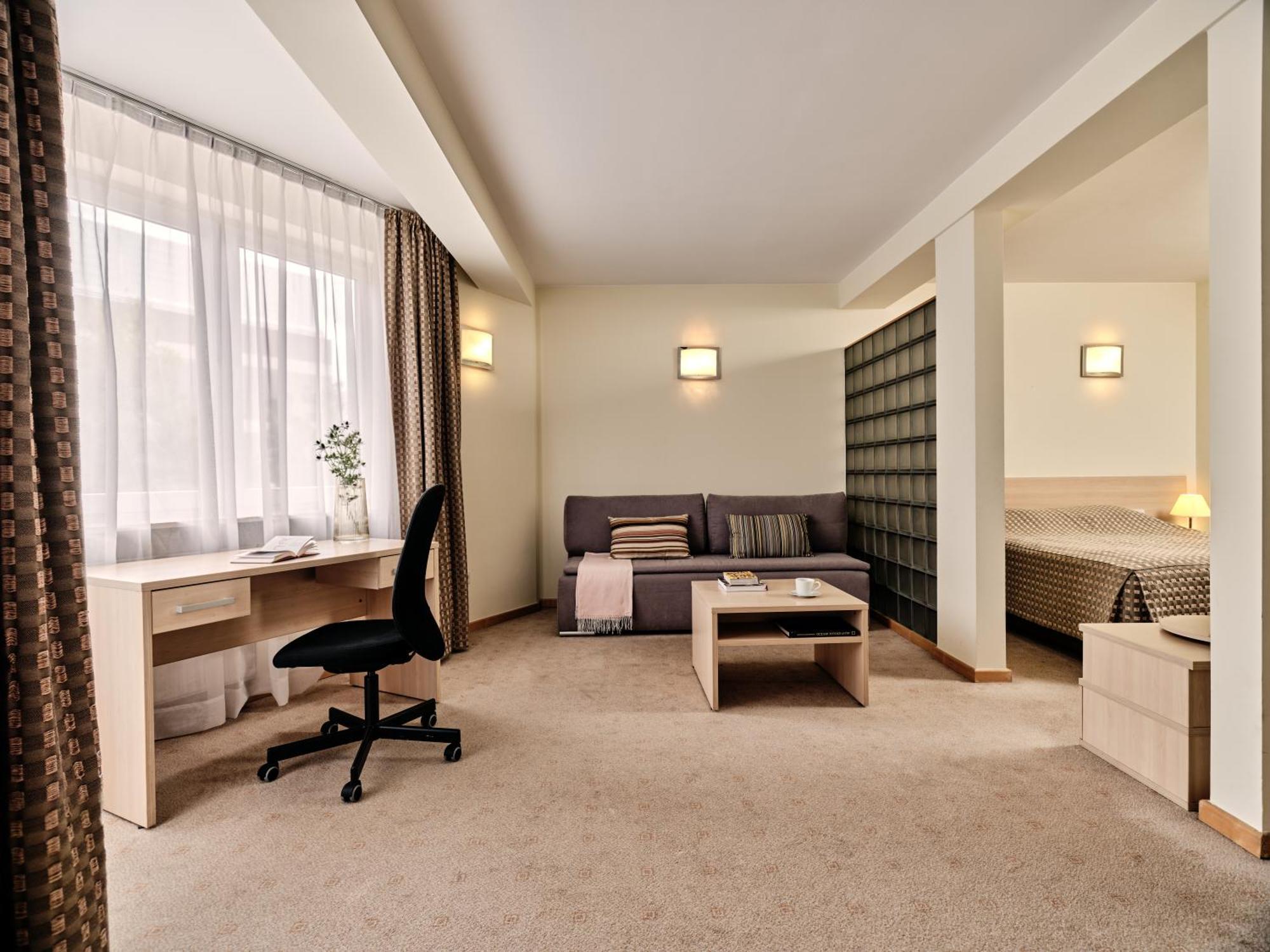 Apartamenty Media Park Варшава Екстер'єр фото