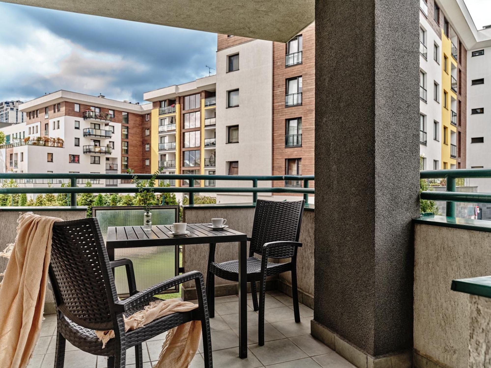 Apartamenty Media Park Варшава Екстер'єр фото